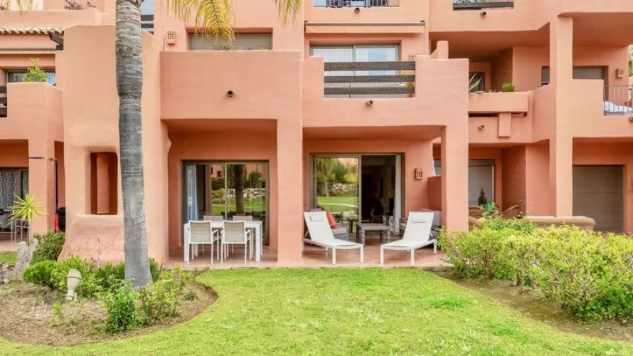 2 bedrooms apartment for sale , Estepona, Spain No. 338 № 16