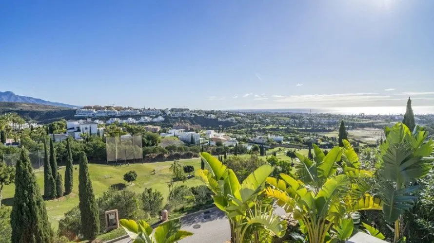 2 bedrooms apartment for sale , Estepona, Spain No. 654 № 6