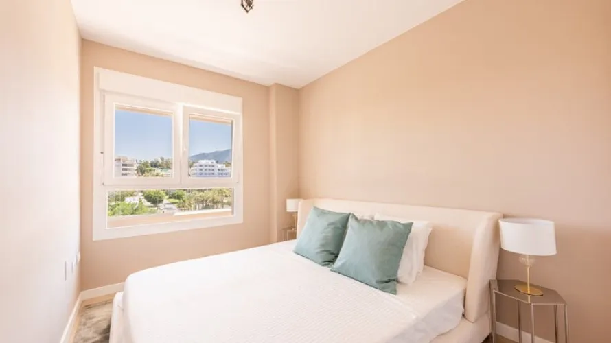 3 bedrooms apartment for sale , Nueva Andalucia, Spain No. 722 № 11