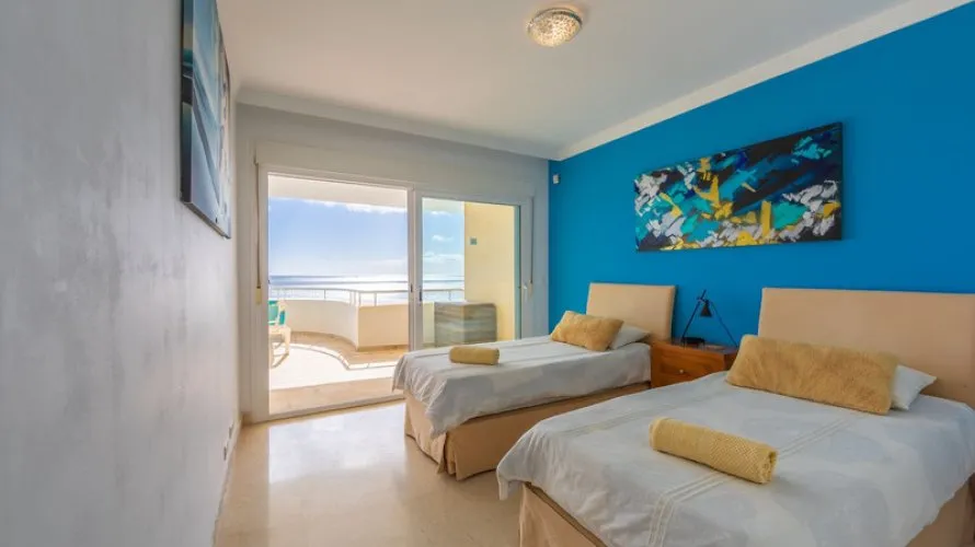 3 bedrooms penthouse for sale , Estepona, Spain No. 558 № 7