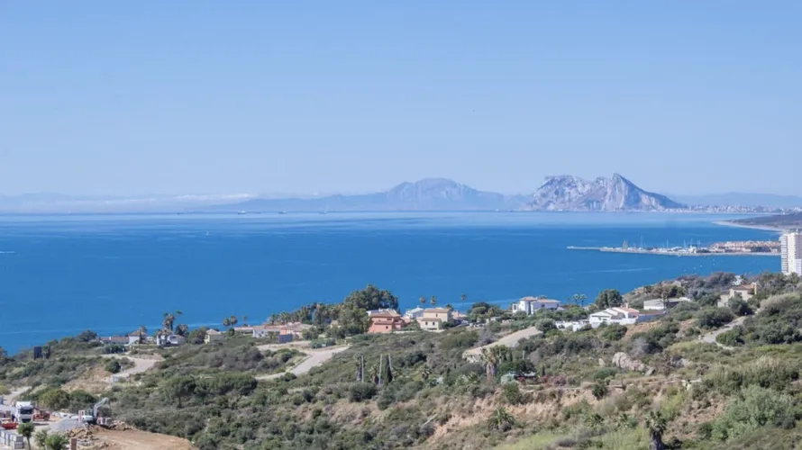 2 bedrooms apartment for sale , Manilva, Spain No. 467 № 24