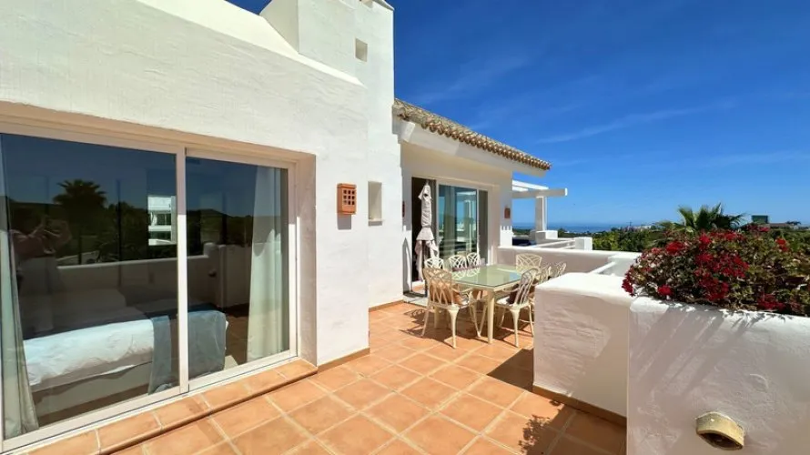 2 bedrooms penthouse for sale , Casares, Spain No. 555 № 18