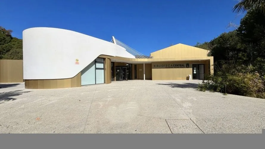 3 bedrooms apartment for sale , Marbella, Spain No. 577 № 2