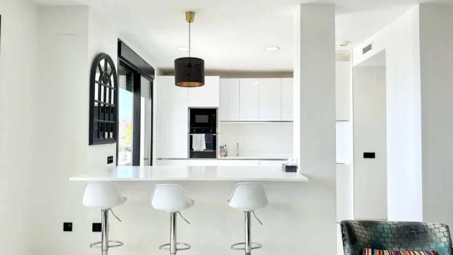 3 bedrooms apartment for sale , Estepona, Spain No. 710 № 9