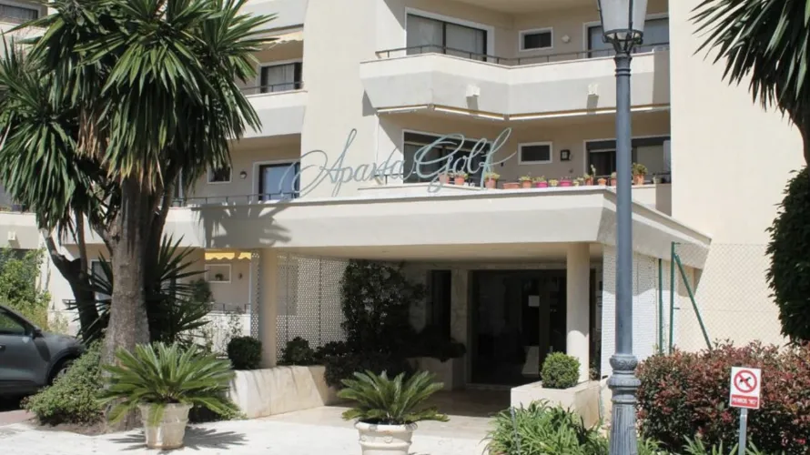 2 bedrooms apartment for sale , Benahavis, Spain No. 449 № 10