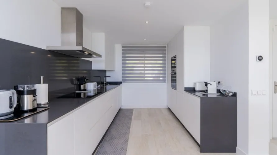 2 bedrooms apartment for sale , Estepona, Spain No. 655 № 8