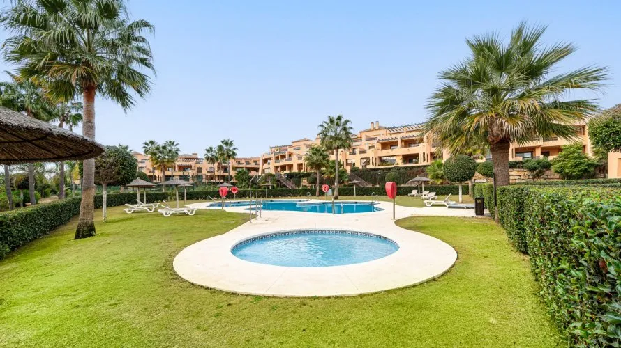 2 bedrooms apartment for sale , Casares, Spain No. 304 № 6