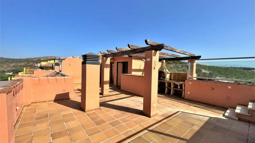 3 bedrooms penthouse for sale , Casares, Spain No. 553 № 3