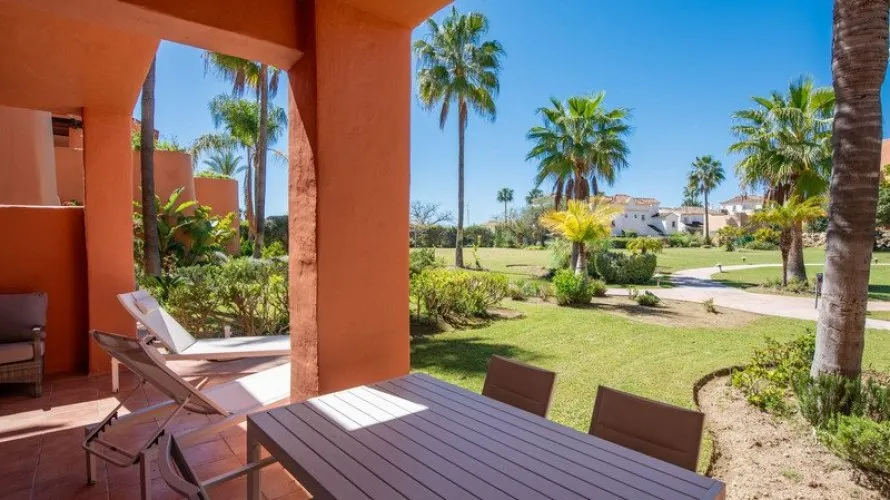 2 bedrooms apartment for sale , Estepona, Spain No. 338 № 5