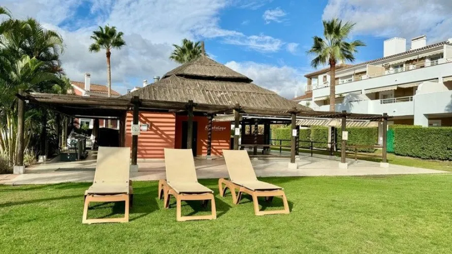 2 bedrooms apartment for sale , Estepona, Spain No. 415 № 3