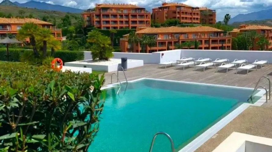 2 bedrooms apartment for sale , Benahavis, Spain No. 557 № 21