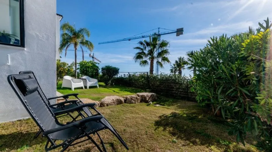 4 bedrooms apartment for sale , Estepona, Spain No. 302 № 17