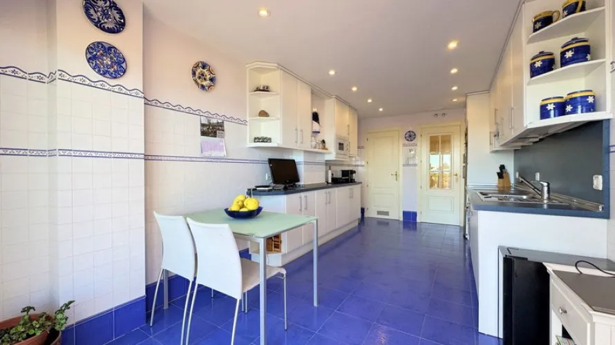 4 bedrooms duplex for sale , Casares, Spain No. 554 № 24