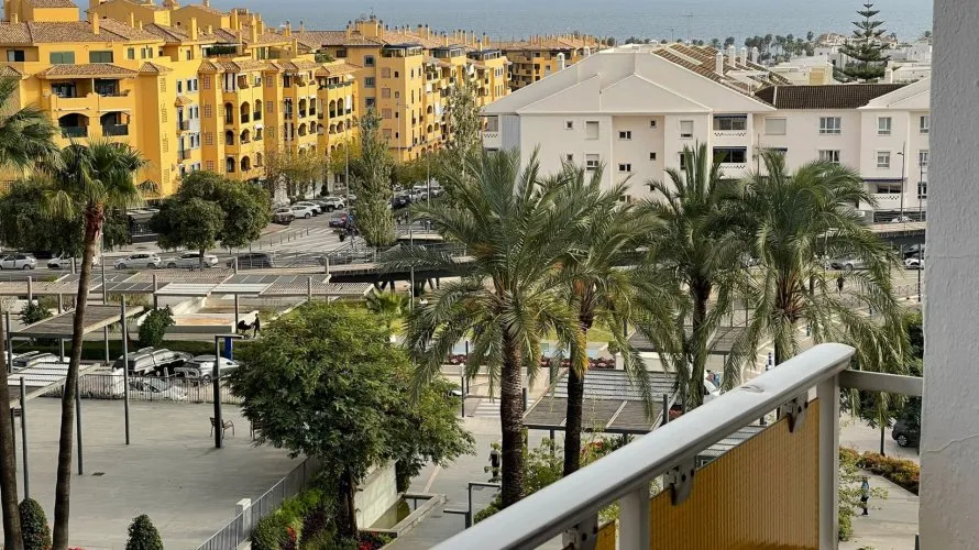 3 bedrooms apartment for sale , Cortes (San Pedro De Alcantara), Spain No. 567 № 5