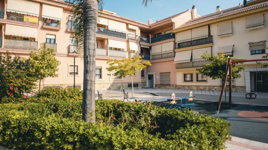 2 bedrooms apartment for sale , Fuengirola, Spain No. 441 № 12