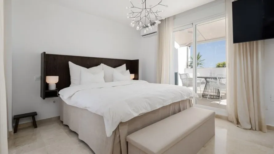 3 bedrooms duplex for sale , Nueva Andalucia, Spain No. 708 № 10