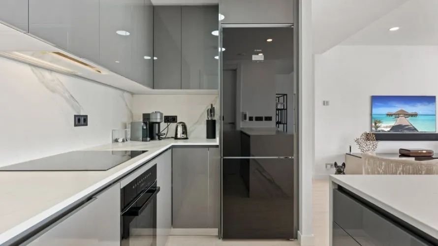 3 bedrooms penthouse for sale , Estepona, Spain No. 270 № 8