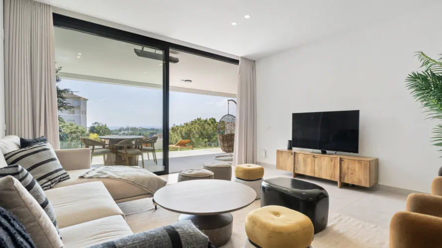 3 bedrooms apartment for sale , Marbella, Spain No. 530 № 1