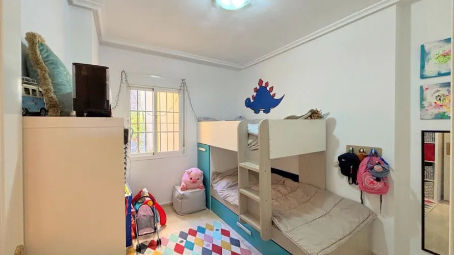 2 bedrooms apartment for sale , Casares, Spain No. 572 № 13