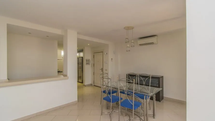 3 bedrooms apartment for sale , Nueva Andalucia, Spain No. 592 № 11