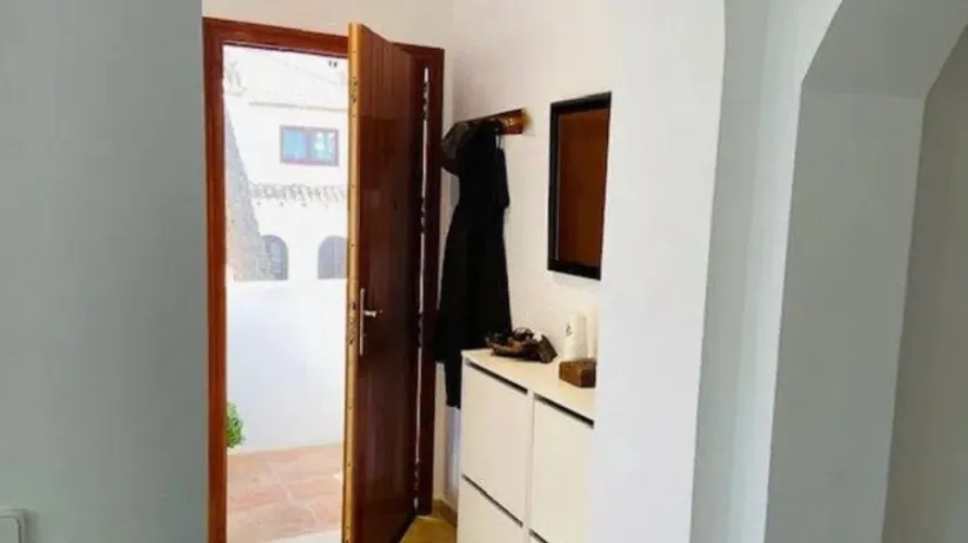 2 bedrooms apartment for sale , Nueva Andalucia, Spain No. 615 № 8