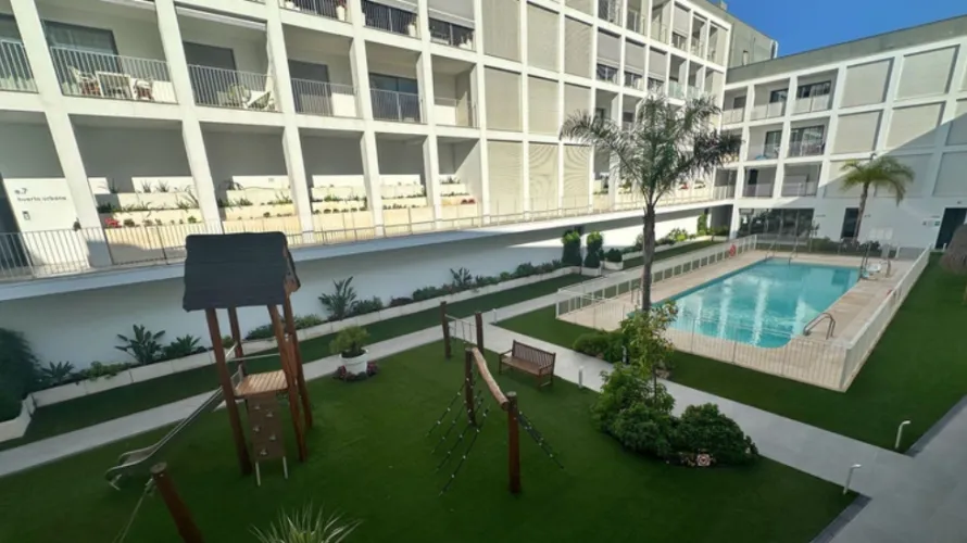 3 bedrooms apartment for sale , Cortes (San Pedro De Alcantara), Spain No. 791 № 2