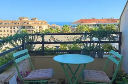 3 bedrooms apartment for sale , Manilva, Spain No. 576