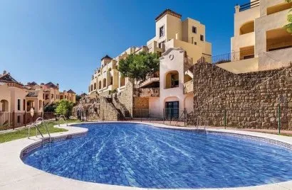 2 bedrooms apartment for sale , Estepona, Spain No. 425