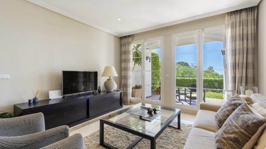 3 bedrooms apartment for sale , Benahavis, Spain No. 480 № 3