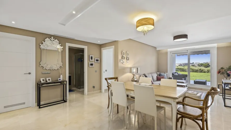 3 bedrooms apartment for sale , Benahavis, Spain No. 766 № 10