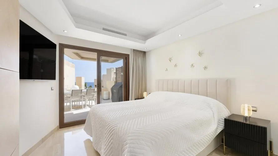 3 bedrooms duplex for sale , Estepona, Spain No. 644 № 11