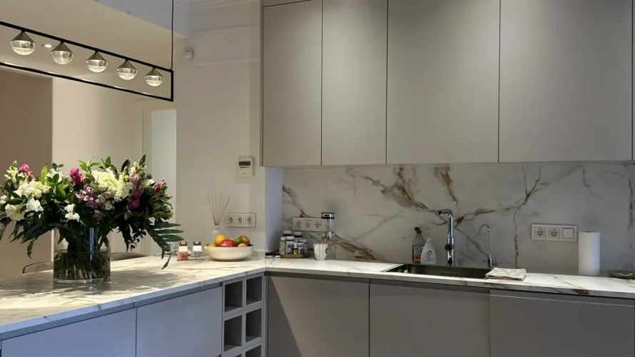 4 bedrooms apartment for sale , Estepona, Spain No. 227 № 16