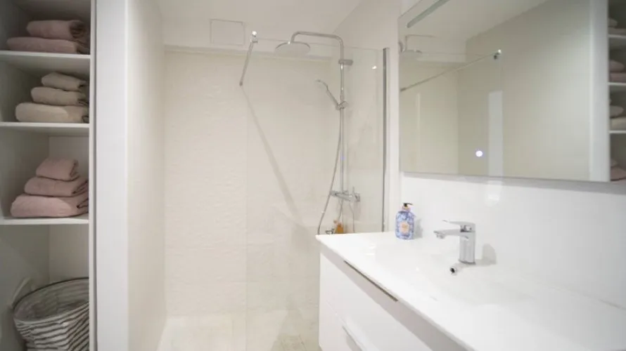 2 bedrooms apartment for sale , Estepona, Spain No. 680 № 11