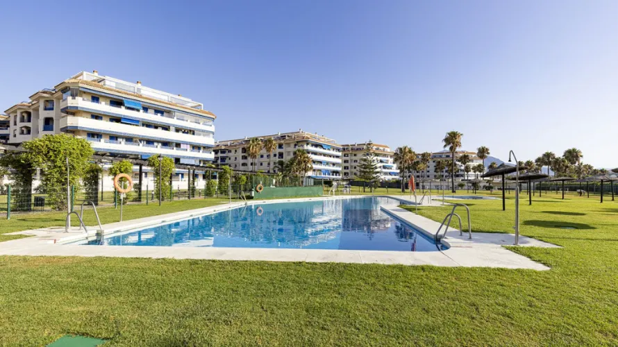 2 bedrooms penthouse for sale , Manilva, Spain No. 756 № 5