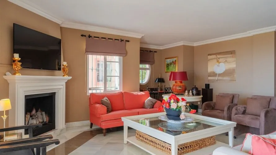 2 bedrooms apartment for sale , La Quinta, Spain No. 761 № 11