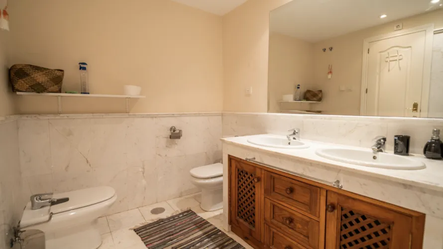 2 bedrooms apartment for sale , Estepona, Spain No. 451 № 4