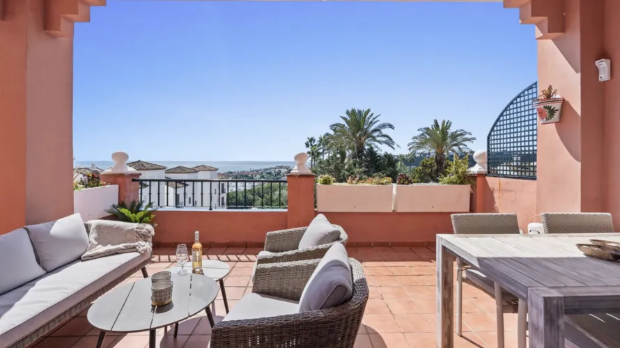 2 bedrooms apartment for sale , Manilva, Spain No. 705 № 11