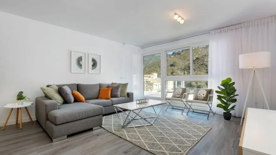 3 bedrooms duplex for sale , Benahavis, Spain No. 670 № 2