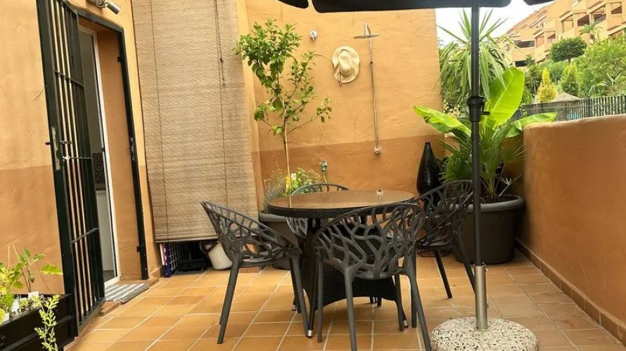 2 bedrooms apartment for sale , Marbella, Spain No. 620 № 3