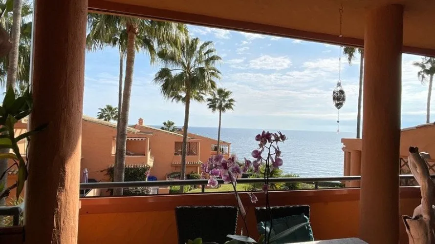 3 bedrooms apartment for sale , Estepona, Spain No. 283 № 15