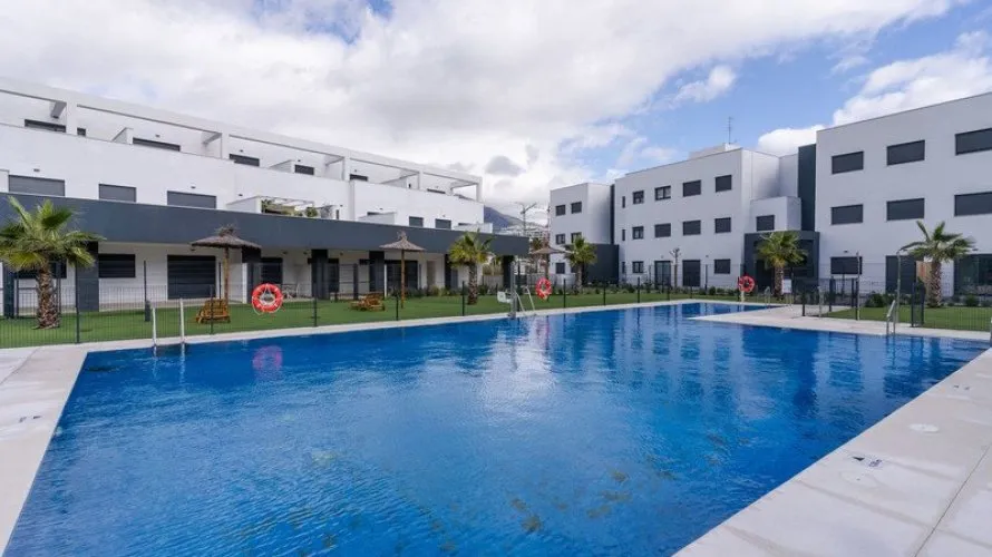 2 bedrooms apartment for sale , Estepona, Spain No. 637 № 11