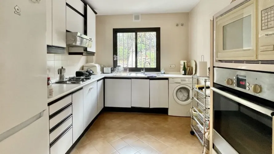 2 bedrooms duplex for sale , Marbella, Spain No. 613 № 14