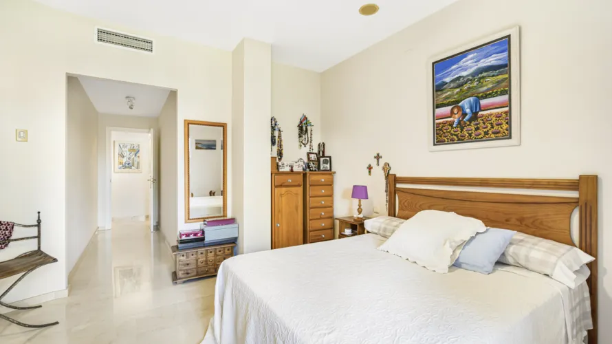 2 bedrooms apartment for sale , Cortes (San Pedro De Alcantara), Spain No. 485 № 5