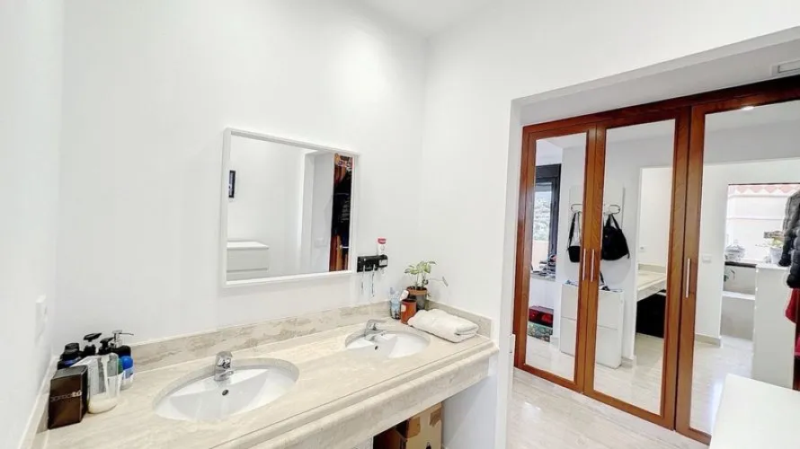 3 bedrooms duplex for sale , Estepona, Spain No. 497 № 14