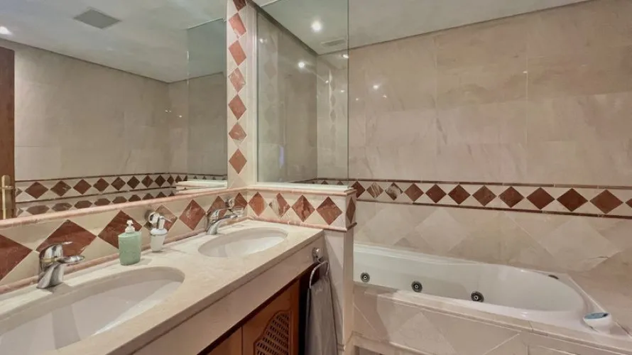 3 bedrooms penthouse for sale , Estepona, Spain No. 389 № 4