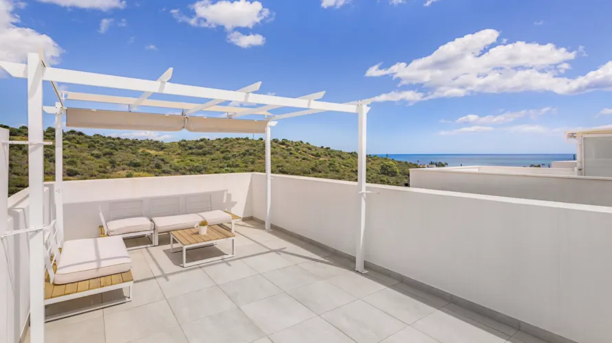 2 bedrooms penthouse for sale , Estepona, Spain No. 667 № 9