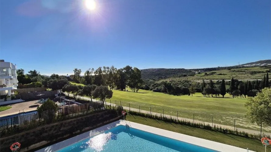 2 bedrooms penthouse for sale , Estepona, Spain No. 638 № 5