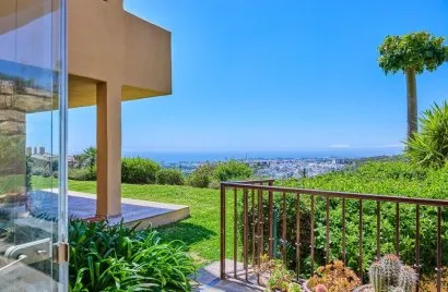 3 bedrooms apartment for sale , Benahavis, Spain No. 673