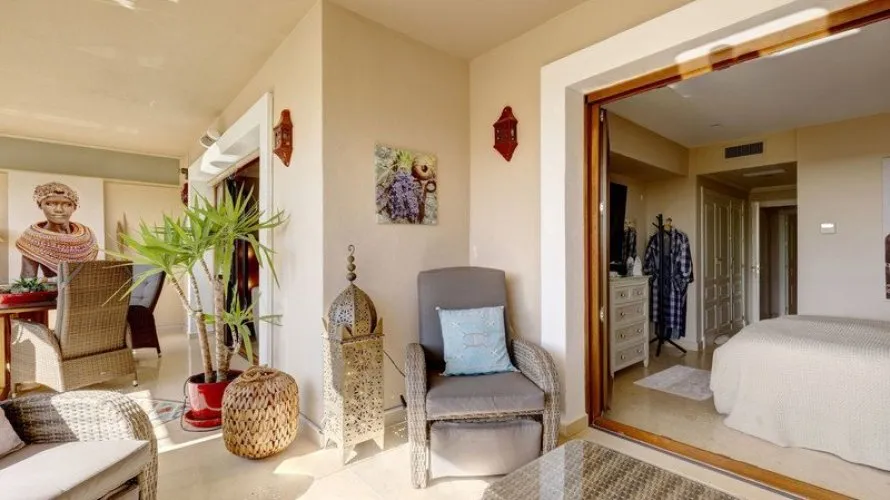 2 bedrooms apartment for sale , Estepona, Spain No. 653 № 9