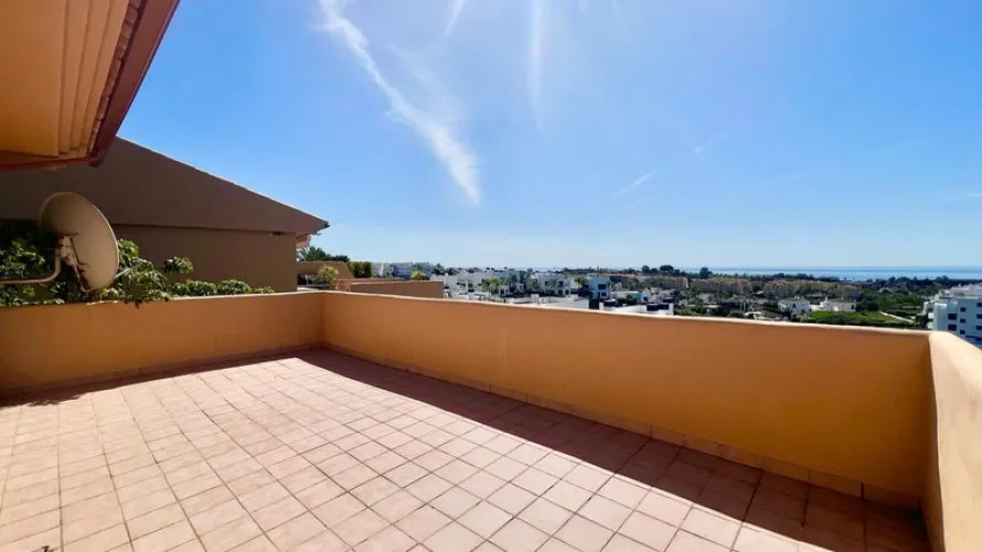 4 bedrooms duplex for sale , Estepona, Spain No. 640 № 23